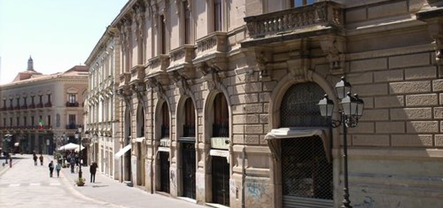 Isola pedonale su corso Mazzini nella giornata dell’Immacolata