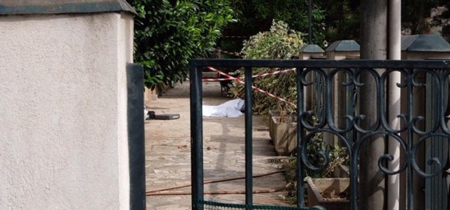 Incidente sul lavoro: colpito da montacarichi, morto 40enne