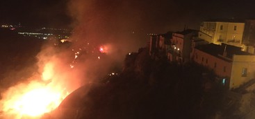 INCENDIO, DETERMINANTE INTERVENTO COMUNE - SINDACO RINGRAZIA PERSONALE E VOLONTARI