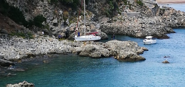 Fotonotizia: Sbarco migranti a Copanello, ospitati al Vista