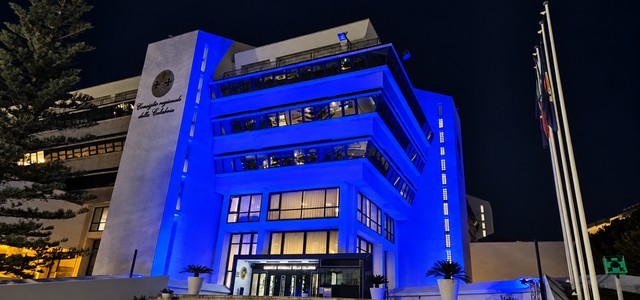 Giornata mondiale per la prevenzione del suicidio, Palazzo Campanella si illumina di blu