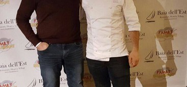 Lo chef Rocco Iannone delizia con i suoi piatti preparati in esclusiva alla Baia dell'Est 