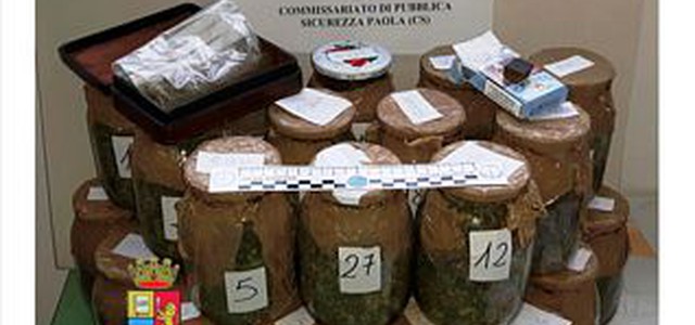Detenzione di sostanze stupefacenti finalizzata allo spaccio, un arresto 