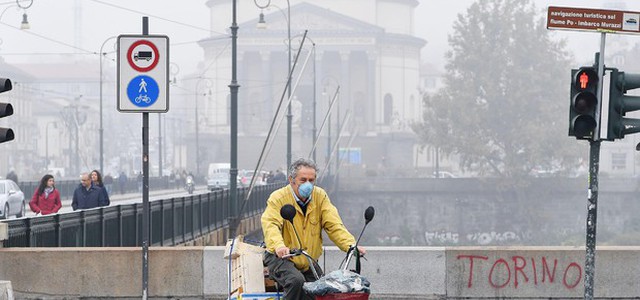 Emergenza smog al Nord. Galletti: 'tema importante ci voglio mettere la faccia'