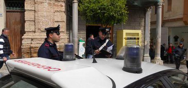 Carico sporge da camion, uccisa passante