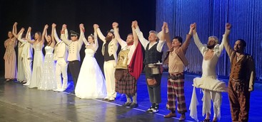 "Sogno d'una notte di mezza estate" al Politeama: la recensione