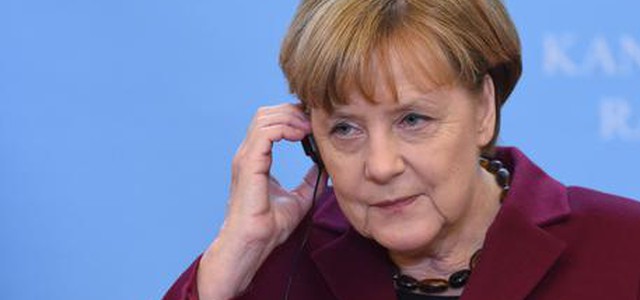 Merkel: "No a club esclusivi in Ue preclusi ad altri"