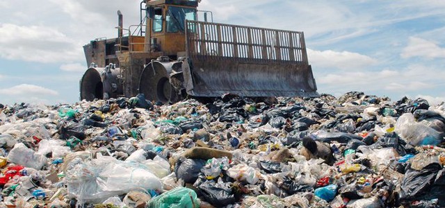 RIFIUTI - FERRARA (M5S): "LA SOLUZIONE DI OLIVERIO RIMANE LA DISCARICA"