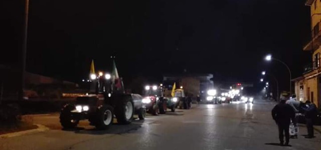 Sanificazione delle strade a Castrovillari con i trattori Coldiretti. Previsti interventi in altri comuni