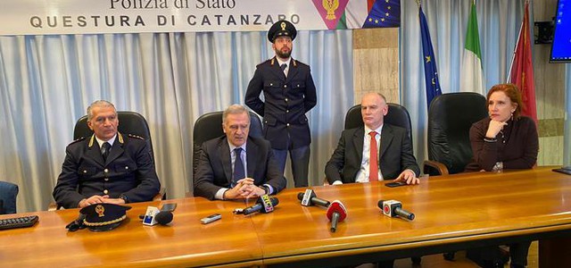 Insediamento del nuovo Questore di Catanzaro Finocchiaro: "Massimo impegno a tutela della collettività anche contro il Coronavirus"