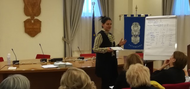 Donne al Quadrato - D2 - progetto di alfabetizzazione finanziaria alla Camera di Commercio di Catanzaro