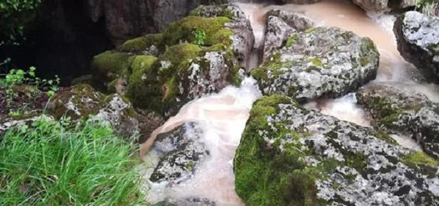 Salvi tutti gli speleologi intrappolati in una grotta