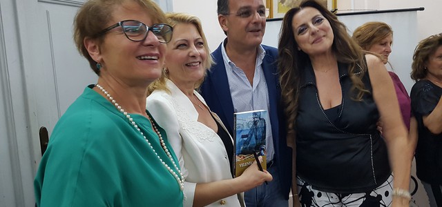 Giulia Fera racconta l'amore nel suo “Veleni & Verità”