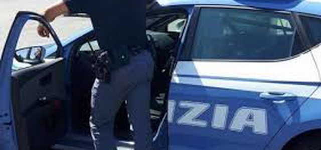 Marijuana nel vano motore, arrestato