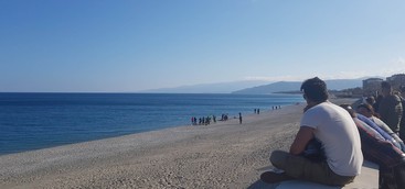 Si tuffano in mare a Lido, due dispersi (3 VIDEO)