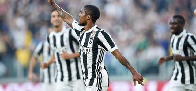 Serie A, la Lazio batte 2-1 la Juventus a Torino