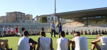 Catanzaro: Noto incontra i calciatori del Settore Giovanile (VIDEO)