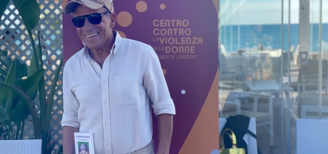 Grande successo per la prima edizione del Fashion Sunset Show a Falerna   Claudio Greco e Roberto Gallo  insieme a sostegno del Centro Contro la Violenza alle Donne “Roberta Lanzino”