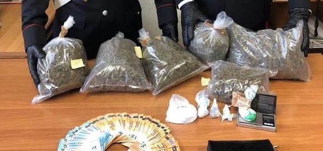 Nascondeva droga in cantina, arrestato 38enne