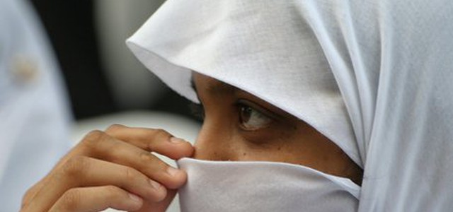 In aula con il velo, il giudice la fa uscire