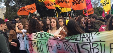 "Catanzaro svegliati perchè la 'ndrangheta è presente anche qui" cronaca di un capoluogo in marcia  contro le mafie. (FOTO, VIDEO E INTERVISTE)