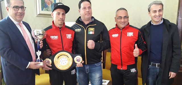Premiato il pugile catanzarese Antonio Gualtieri, vincitore del Titolo Europeo Pesi Superwelter
