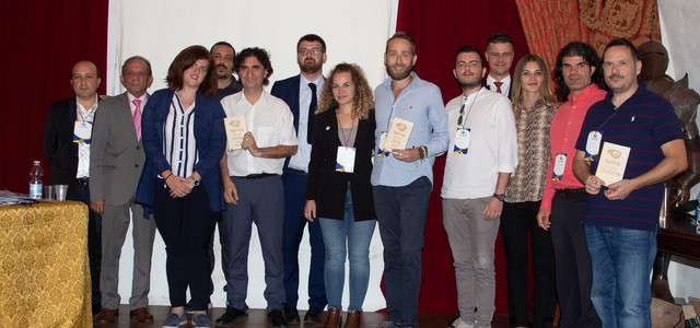 SpinUpAward a Scilla