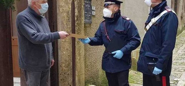 Pensione, consegna a domicilio per over 75: accordo Poste-Carabinieri