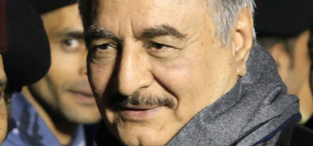 Libia, Putin punta su Haftar. Il generale visita portaerei russa