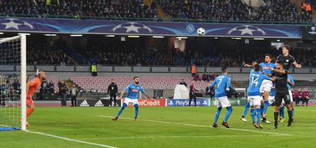 Napoli Manchester City 2-4, ottavi si allontanano