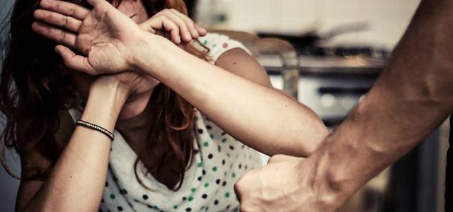 Maltrattamenti in famiglia e lesioni personali, arrestato 58enne