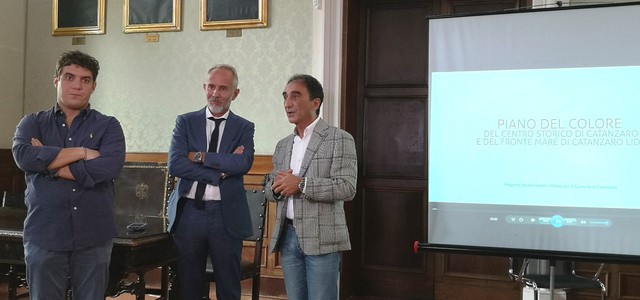 Presentato il Piano del colore degli edifici di Catanzaro (VIDEO)