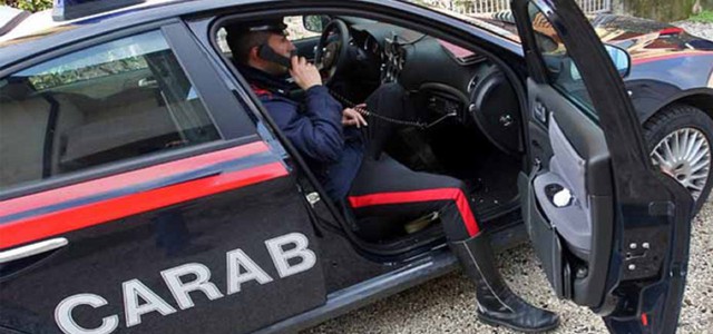 Intimidazioni ad un pastore - testa mozzata di ovino sull'uscio di casa