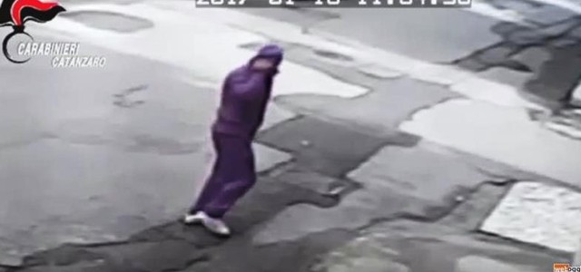 Rapinava anziane signore, arrestato 25enne (VIDEO)