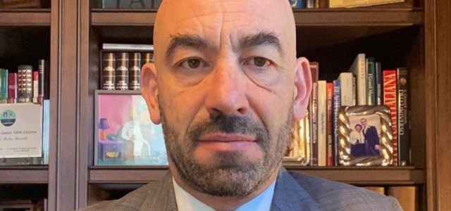 Matteo Bassetti, "gli italiani non sono dei cretini": lo schiaffo a Roberto Speranza