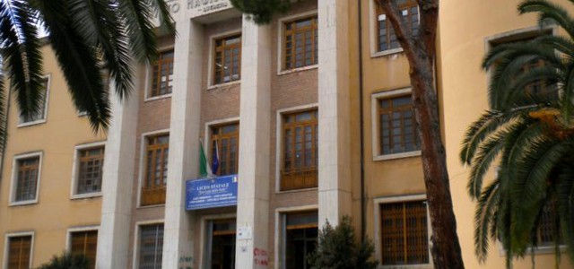 Il Liceo "Lucrezia della Valle" di Cosenza impegnato nel contrasto alla dispersione scolastica