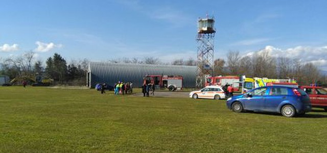 Scontro velivoli in decollo, feriti