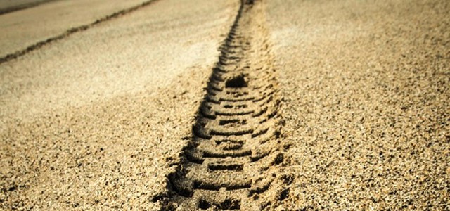Fuoristrada sulle spiagge libere catanzaresi, inoltrato esposto alla Guardia Costiera