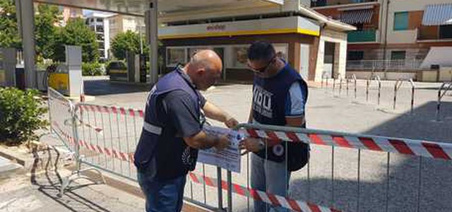 Sequestrato distributore carburante