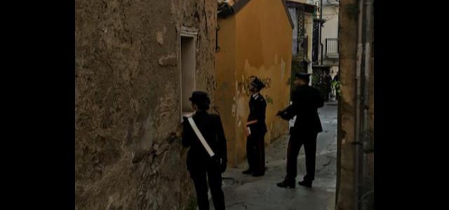 Quattro arresti per droga nel crotonese