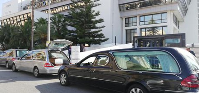 Carri Funebri davanti al consiglio regionale