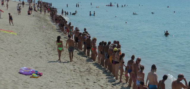 “Il Tuffo più lungo del mondo”: a Botricello raggiunti i 2,7 chilometri (VIDEO)