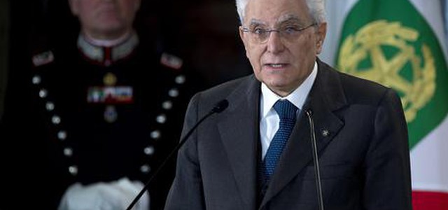 Mattarella, senza senso comunità si arriva a violenza