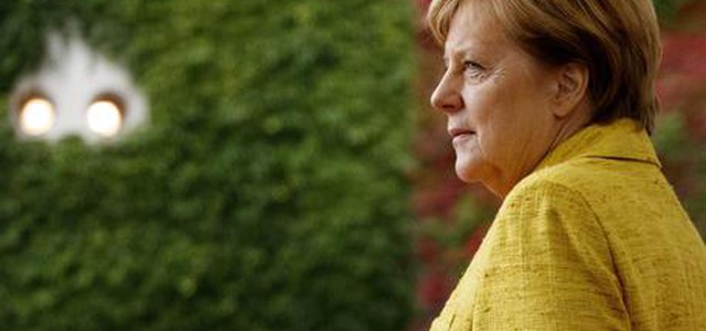 Pianse con Merkel, resta Reem Sahwil