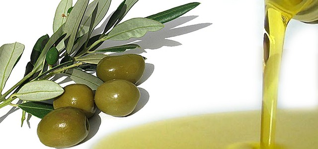 Vendeva falso olio biologico ottenuto con prodotti chimici, arrestato ex sindaco di Amantea