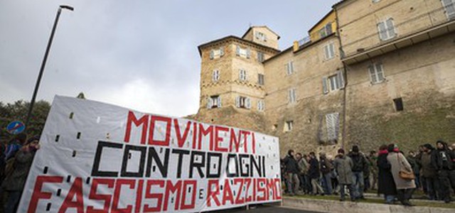 Macerata: concluso corteo. Organizzatori, siamo 30.000