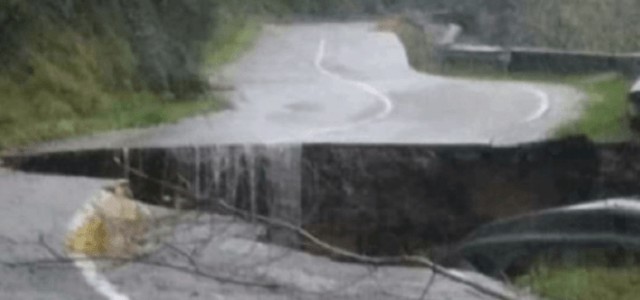 Maltempo - crolla tratto di Provinciale che collega Serra San Bruno al versante jonico