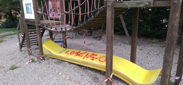 Rotundo: spazio divertimenti nel quartiere Viale De Filippis riservato ai bambini è nel degrado