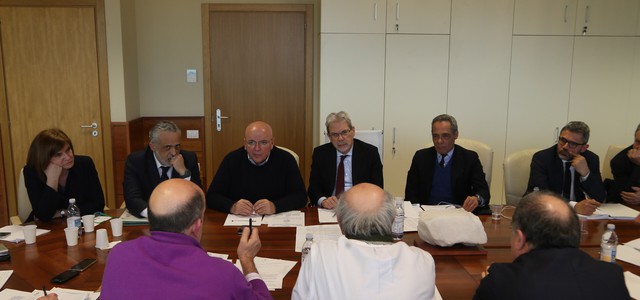 Patto Calabria, tavolo di lavoro tra ministro De Vincenti e Oliverio (VIDEO)