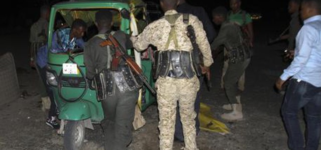 Somalia, autobomba esplode davanti a hotel a Mogadiscio: due morti